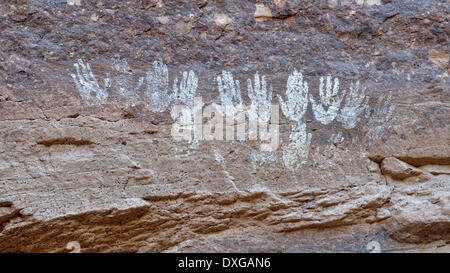 Hands, detail, historic rock paintings of Indians of various Cochimí tribes, at least 3500 years, Canon de La Trinidad, Mulege Stock Photo