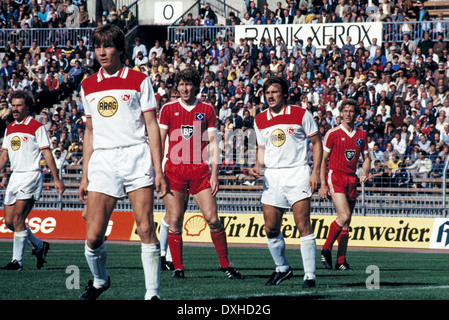 football, Bundesliga, 1983/1984, Rhine Stadium, Fortuna Duesseldorf versus Hamburger SV 2:3, scene of the match, f.l.t.r. Peter Loehr (Fortuna), Atli Edvaldsson (Fortuna), Dieter Schatzschneider (HSV), Guenter Kuczinski (Fortuna), Ditmar Jakobs (HSV) Stock Photo