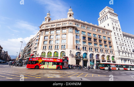 Corner of Banco Español de Credito, Plaça de Catalunya, Barcelona, Spain. Stock Photo