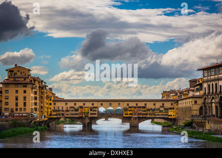 The river Arno and Ponte Vecchio bridge in Firenze (Florence), Italy. Stock Photo