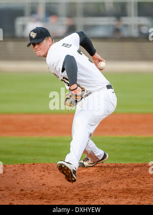 March 26, 2014 - Orlando, FL, U.S: UCF relief pitcher Zac Favre (31) during NCAA baseball game action between the Bethune Cookman Wildcats and the UCF Knights. UCF defeated BCU 4-1 at Jay Bergman Field in Orlando, FL Stock Photo