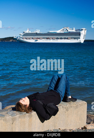 ZZZzzzz - for a life on the ocean wave - Cruise Liner Caribbean Princess moored off Bar Harbour, Maine USA Stock Photo