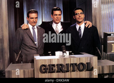 QUIZ SHOW (US1994) RALPH FIENNES, CHRISTOPHER McDONALD, JOHN Stock Photo