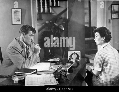 Robert Mitchum and Jean Simmons / She Couldn't Say No / 1954 directed