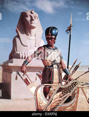 THE TEN COMMANDMENTS 1956 Paramount Pictures film with Yul Brynner as ...