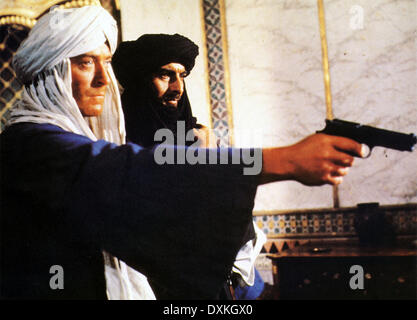 ASHANTI (US/CH 1979) MICHAEL CAINE, KABIR BEDI Stock Photo