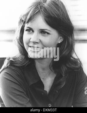 SMOKEY AND THE BANDIT (1977) SALLY FIELD SMBT 011 Stock Photo: 29141630 ...