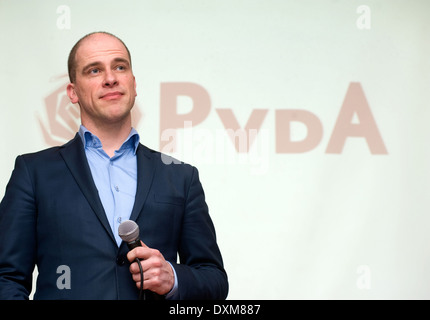 Political leader Diederik Samsom of the dutch social democratic party PvdA on a meeting listening and discussing with people Stock Photo