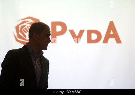 Political leader Diederik Samsom of the dutch social democratic party PvdA on a meeting listening and discussing with people Stock Photo