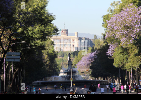 Looking down at the Castle of Chapultepec and statue of La Diana along Paseo de la Reforma, Mexico City Stock Photo