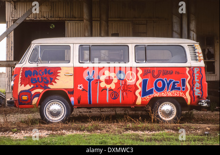 CLARKSDALE, MISSISSIPPI, USA - VW love minivan, at Hopson Plantation. Stock Photo