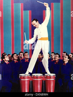 DADDY LONG LEGS (1955) FRED ASTAIRE, LESLIE CARON DLL 002 P Stock Photo ...