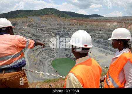 TANZANIA, town Geita, gold mining industry, open-cast goldmine of company AngloGold Ashanti - goldmines goldmining goldminer Stock Photo