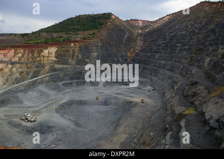 TANZANIA, town Geita, gold mining industry, open-cast goldmine of company AngloGold Ashanti - goldmines goldmining goldminer Stock Photo