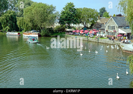 Pub along River Thames at Lechlade, a town at the southern edge of the Cotswolds in Gloucestershire, England, Great Britain. Stock Photo