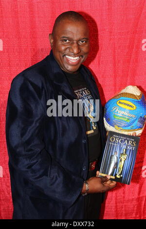 Dee Thompson The Jackson Limousine Homeless Turkey Drive Red Carpet Gala Los Angeles California - 20.11.12 Featuring: Dee Thompson Where: United States When: 19 Nov 2012 Stock Photo