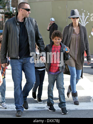 Heidi Klum seen with her children Henry Leni Lou Sulola Johan Samuel her boyfriend Martin Kristen and her mother Erna at The Grove Los Angeles California - 21.11.12 Featuring: Heidi Klum When: 21 Nov 2012 Stock Photo