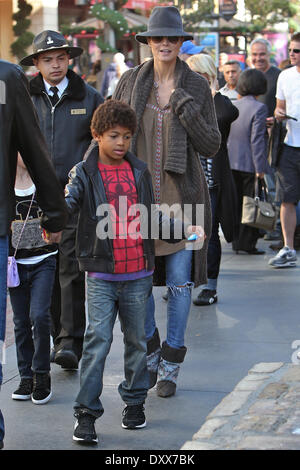 Heidi Klum seen with her children Henry Leni Lou Sulola Johan Samuel her boyfriend Martin Kristen and her mother Erna at The Grove Los Angeles California - 21.11.12 Featuring: Heidi Klum When: 21 Nov 2012 Stock Photo