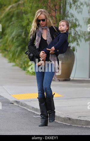 Kimberly Stewart seen with her daughter Delilah del Toro out and about in Studio City Los Angeles California- 04.12.12 Featuring: Kimberly Stewart seen with her daughter Delilah del Toro out and about in Studio City Where: United States When: 04 Dec 2012 Stock Photo