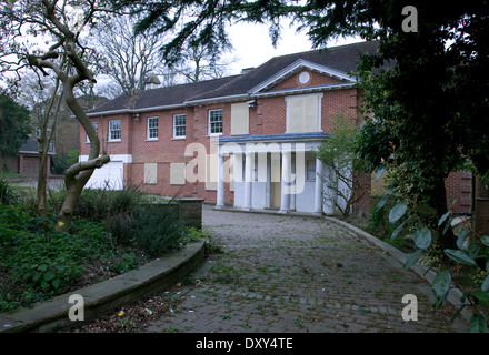 There are numerous empty mansions in The Bishops Avenue, North London ('Millionaires Row') Stock Photo