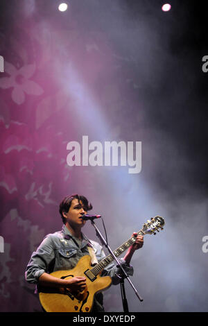 (140402) -- MONTEVIDEO, April 2, 2014 (Xinhua) -- Singer and guitarist Ezra Koenig of American band 'Vampire Weekend' performs during the Rock n' Fall festival in the Summer Theater in Montevideo, capital of Uruguay, on April 1, 2014. (Xinhua/Nicolas Celaya) Stock Photo