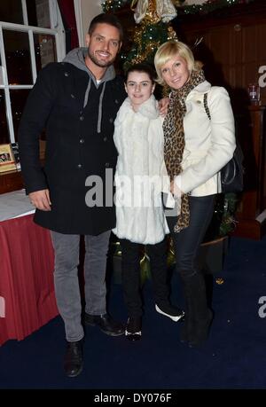 Opening night of the Gaiety Panto 'Cinderella 2012' Featuring: Keith Duffy Lisa Duffy & daughter Mia Duffy Where: Dublin Ireland When: 05 Dec 2012 Stock Photo