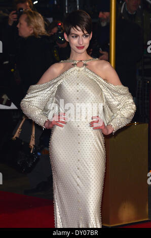 Les Miserables World Premiere held at the Odeon & Empire Leicester Square - Arrivals Featuring: Anne Hathaway Where: London United Kingdom When: 05 Dec 2012 Stock Photo