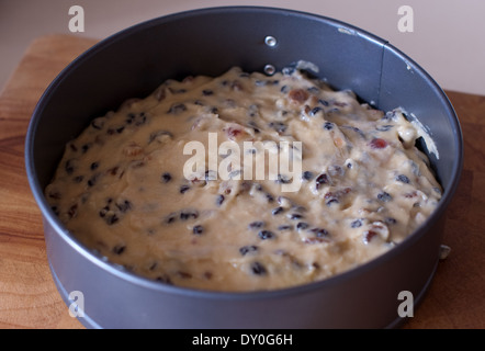 Still life food image of cake mixture in a tin Stock Photo
