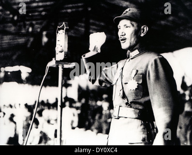 CHIANG KAI-SHEK (1887-1975) Chinese military and political leader about  1943 Stock Photo