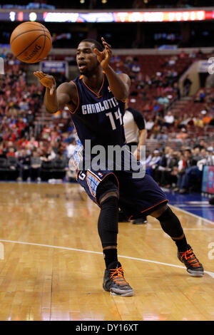 Charlotte Bobcats forward Michael Kidd-Gilchrist (14) goes to the ...