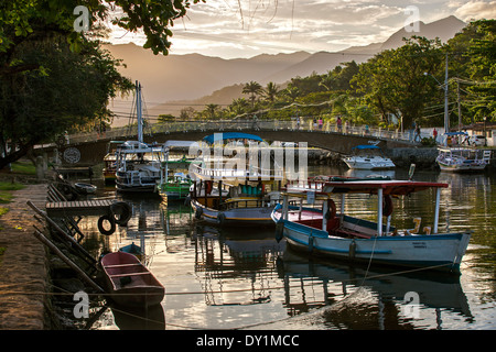 Paraty, colonial town, fishing boats, port, harbour, bridge, Costa Verde, Rio de Janeiro, Brazil Stock Photo
