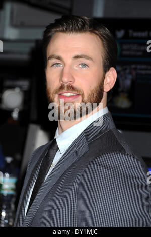 New York City. 1st Apr, 2014. Chris Evans from 'Captain America: The Winter  Soldier' rings the NYSE Opening Bell at New York Stock Exchange on April 1,  2014 in New York City./picture