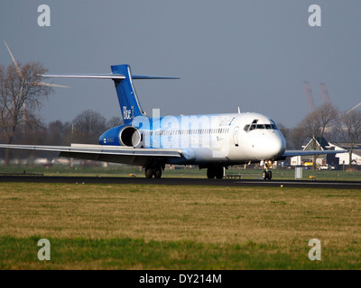 OH-BLG Blue1 Boeing 717-2CM - cn 55059 landing on Schiphol, pic-1 Stock Photo