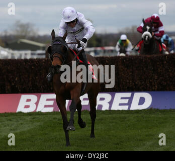 Liverpool, UK. 04th Apr, 2014. Holywell under A P McCoy winning the Betfred Mobile Mildmay Novices Steeplechase on day two of The Three Day Grand National Meeting from Aintree Racecourse Credit:  Action Plus Sports/Alamy Live News Stock Photo
