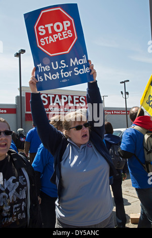 US Postal Service to No Longer Offer Services at Staples