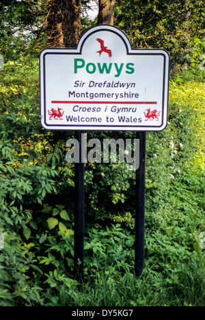 Wales, Offa's Dyke Footpath. Welcome to Wales Sign. Stock Photo