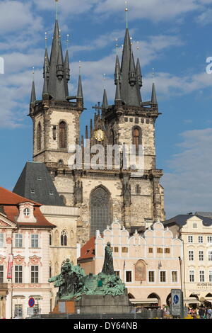 Old Town Square (Staromestske namesti) and Tyn Cathedral (Church of Our Lady Before Tyn), Prague, Czech Republic, Europe Stock Photo