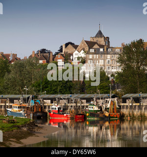 East Sussex, Rye, fishing boats moored on River Rother Quay below town Stock Photo