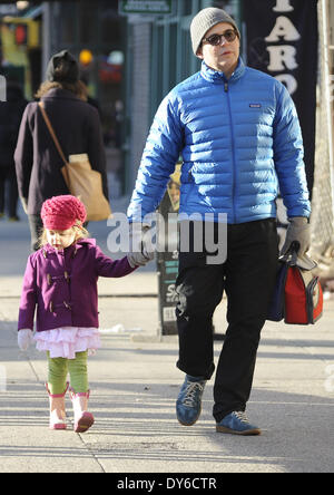 Matthew Broderick takes his twin daughters Marion and Tabitha Broderick to schoolFeaturing: Matthew Broderick,Marion Broderick,Tabitha Broderick Where: New York City New York USAWhen: 12 Dec 2012 Stock Photo