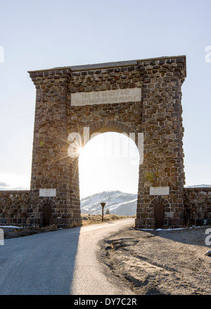 Roosevelt Arch, 1903, rusticated triumphal arch at the north entrance to Yellowstone National Park in Gardiner, Montana, USA Stock Photo