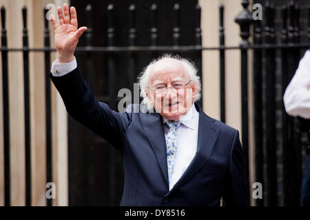 London, UK. 9th April, 2014. Irish President Michael Higgins State Visit to Britain, leaving a  meeting with British Prime Minister, David Cameron at 10 Downing Street on Whitehall London. 9 April 2014. Credit:  Sebastian Remme/Alamy Live News Stock Photo