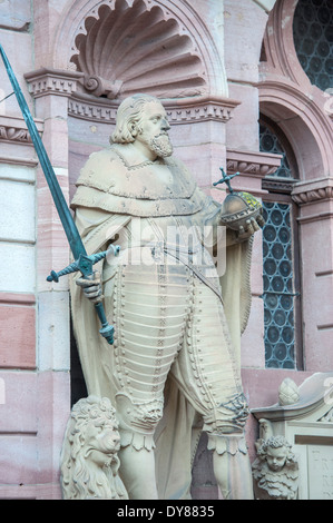 Stone sculpture of Frederick IV on facade of Heidelberg Castle, Heidelberg, Germany Stock Photo