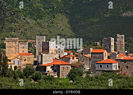 Typical Maniot 'towerhouses' in Flomochori village, eastern ('Lakonian' or 'Mesa'='Inside') Mani, Peloponnese, Greece Stock Photo