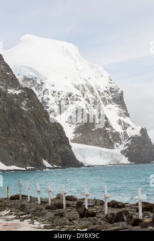 Base Orcadas is an Argentine scientific station in Antarctica, and the oldest of the stations in Antarctica still in operation Stock Photo