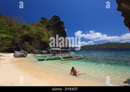 Philippines, Palawan, El Nido, Matinloc Island (MR) Stock Photo