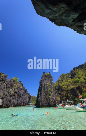 Philippines, Palawan, El Nido, Matinloc Island, Hidden Lagoon Stock Photo