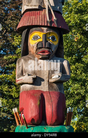 Detail of Knowledge Totem, totem pole by Cicero August, Victoria, Vancouver Island, British Columbia, Canada Stock Photo