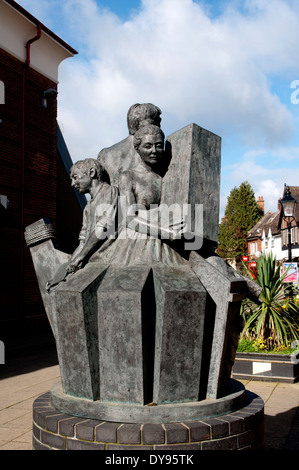 The Saltworkers statue, Droitwich Spa, Worcestershire, England, UK Stock Photo