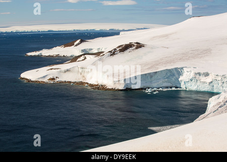 A receding glacier in Suspiros Bay on Joinville Island just off the Antarctic Peninsular Stock Photo