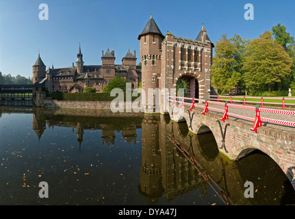 Netherlands, Holland, Europe, Haarzuilens, Utrecht, castle, water, autumn, De Haar castle, De Haar, bridge Stock Photo